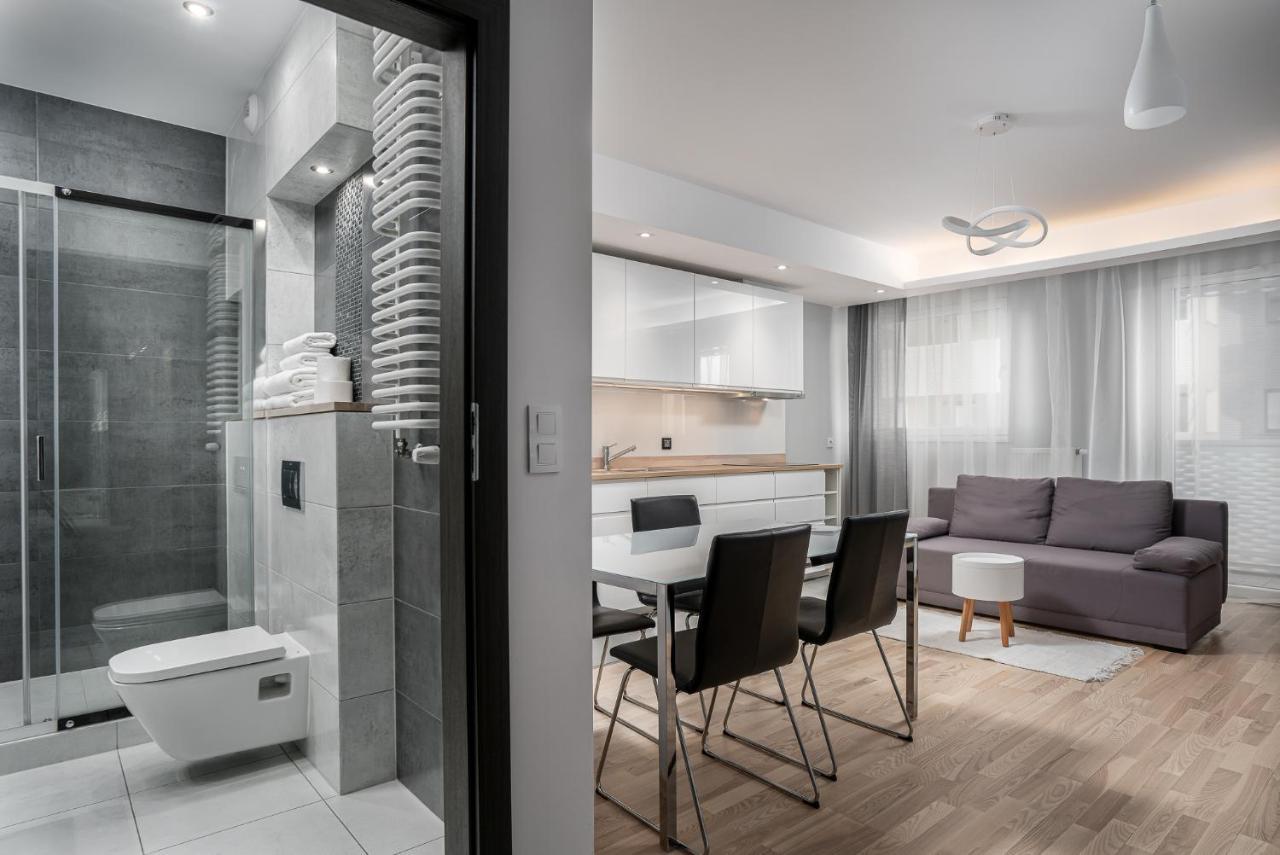 Rentplanet - Apartamenty Atal Tower Вроцлав Екстериор снимка