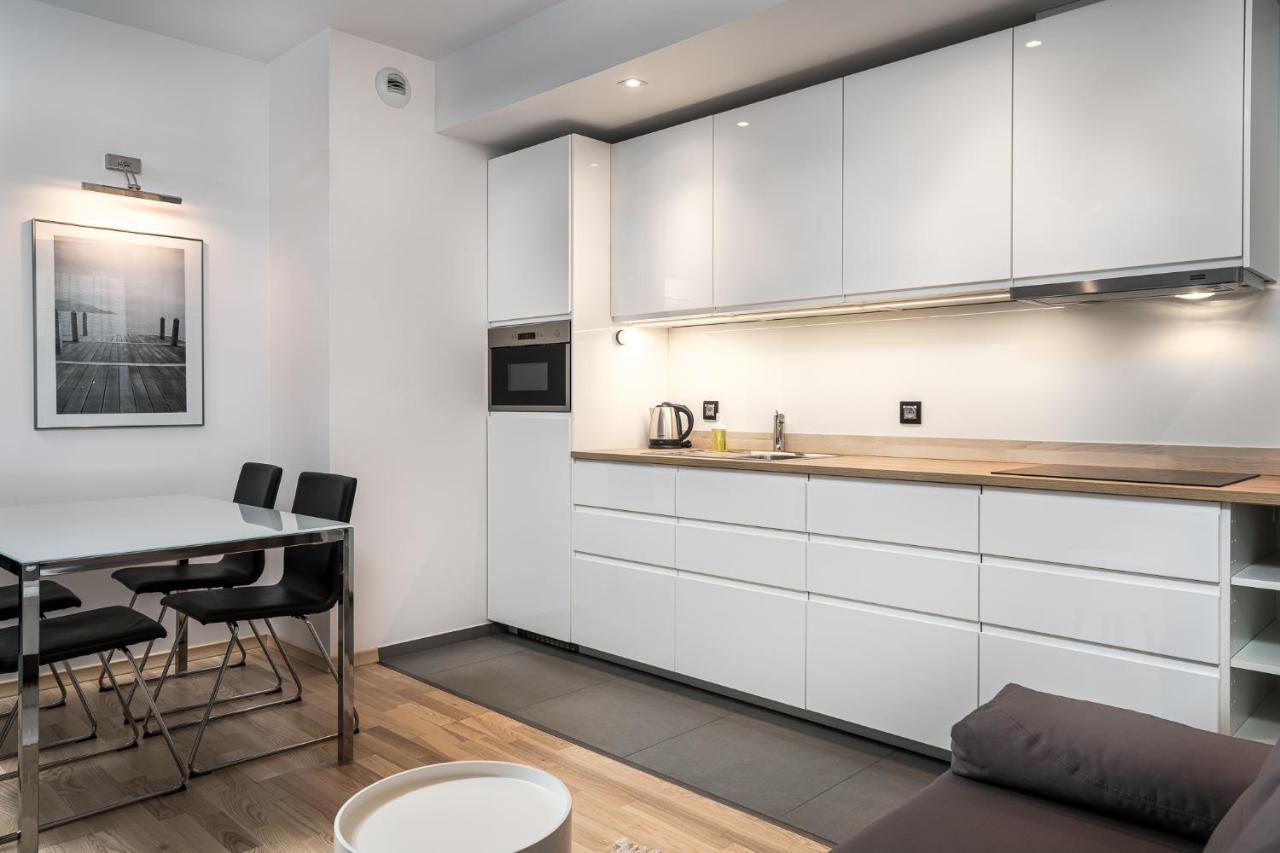 Rentplanet - Apartamenty Atal Tower Вроцлав Екстериор снимка