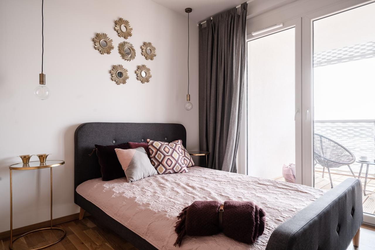 Rentplanet - Apartamenty Atal Tower Вроцлав Екстериор снимка