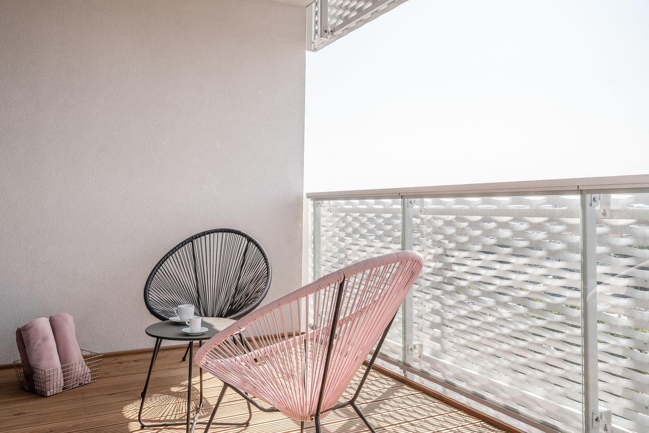 Rentplanet - Apartamenty Atal Tower Вроцлав Екстериор снимка