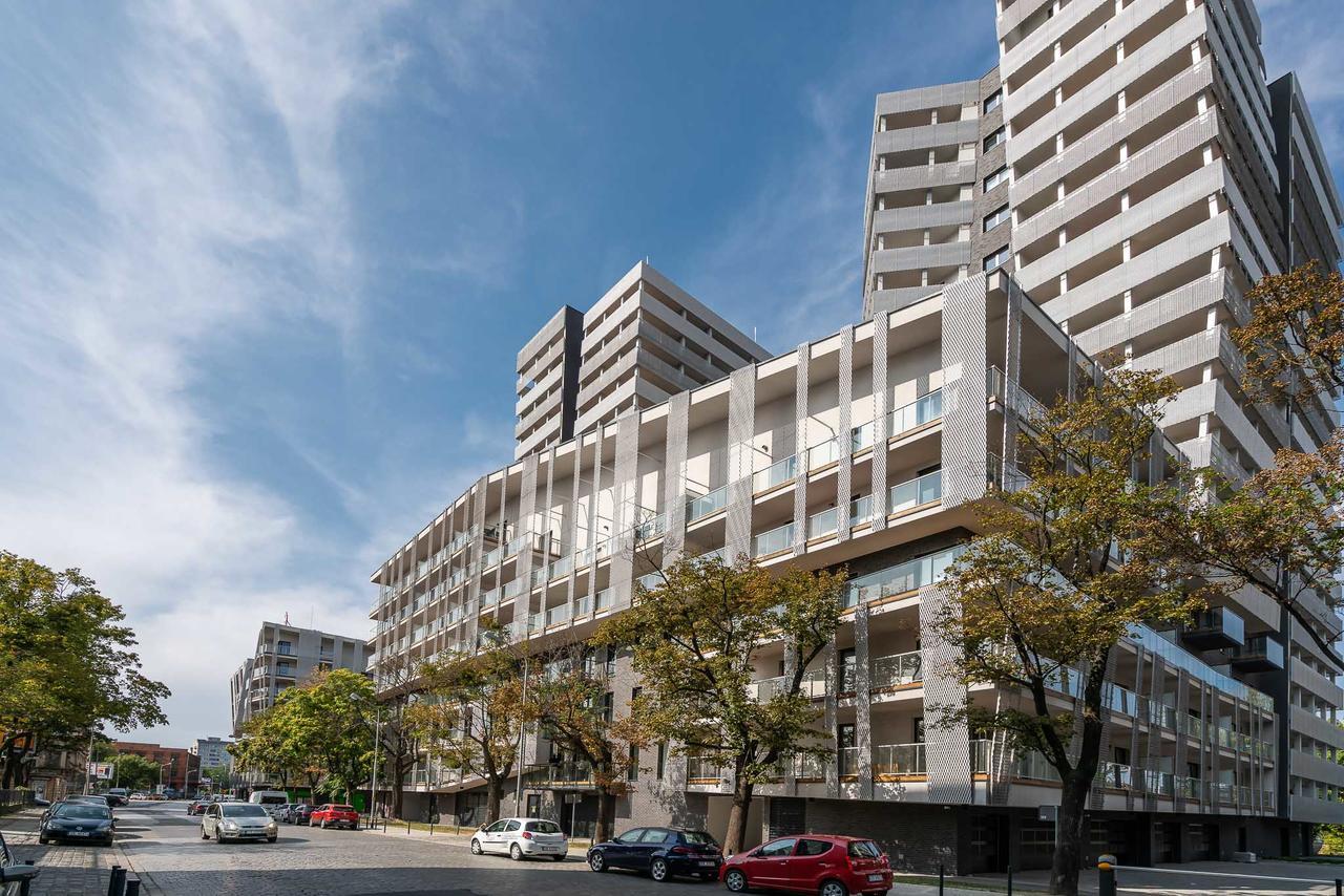 Rentplanet - Apartamenty Atal Tower Вроцлав Екстериор снимка
